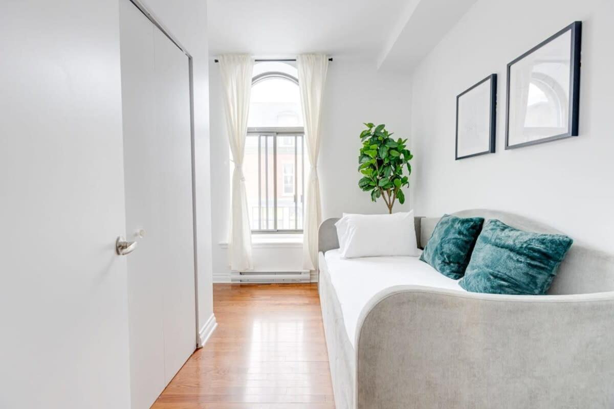 Apartamento M11 Gorgeous Bright Corner 2Br In Heart Of Mtl Montreal Exterior foto